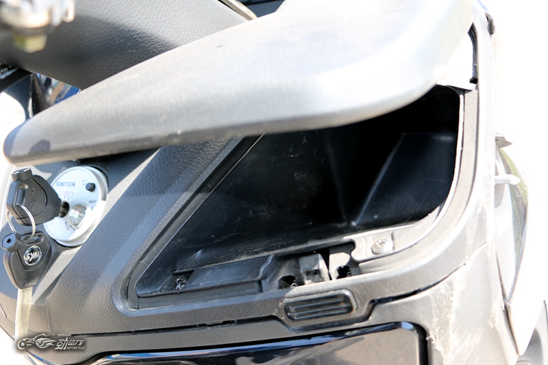 三阳踏板400max最新款,三阳maxsym400与宝马400踏板对比