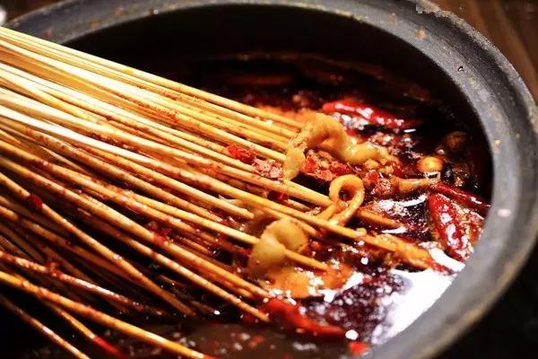 西安最好吃的冷热串串,西安人气最旺的冷锅串串