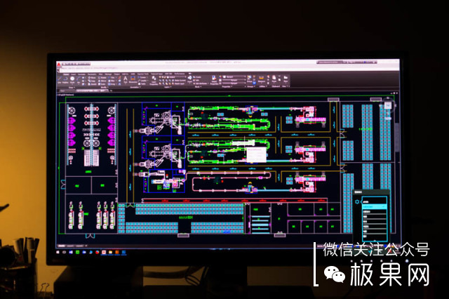 瓒呭ぇ灞忕數鑴戞樉绀哄櫒,瓒呭ぇ灞忔樉绀哄櫒