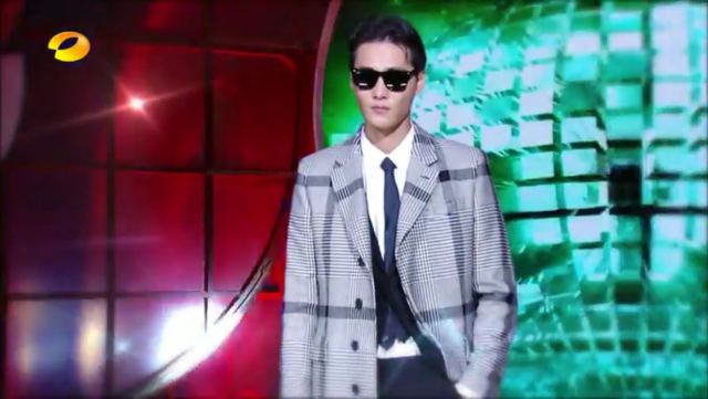 戴上很好看的墨镜,宋仲基同款墨镜