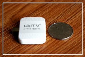 插进手机，收看电视！爱华ITV720DTMB高清电视棒试玩