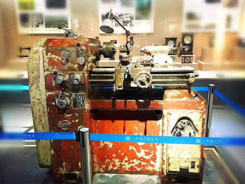 见证新中国工业辉煌！大渡口来了两台“重器”