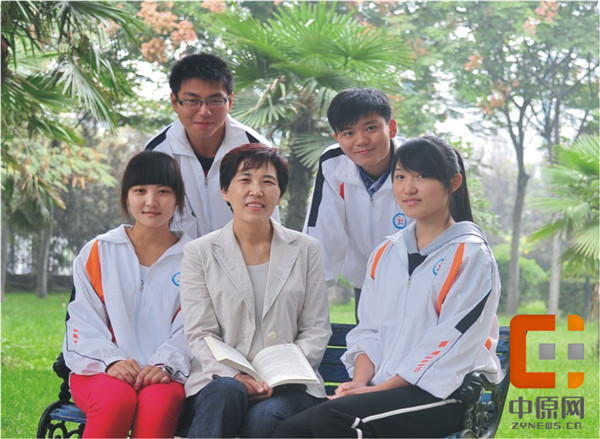 郑州74中高中校长郭军英,郑州七十四中校长郭军英