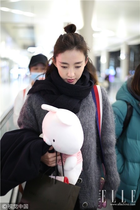 怎么戴围巾最好看学生党,冬天女人怎么样戴围巾好看