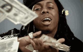 为了养蛙失去女友，这位男子痴迷宠物蛙十年花了近百万｜金融拾趣