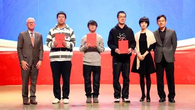 两年半30门课满绩，能“狂飙”英语，这才是学霸中的“战斗机”！