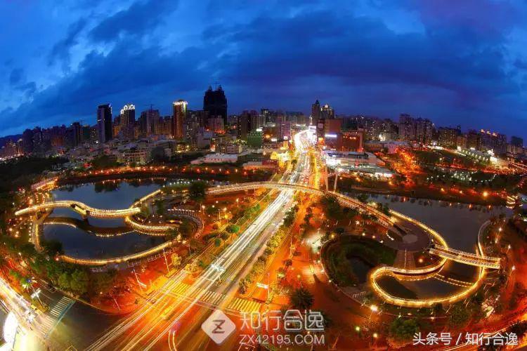 高雄半马，五一跑马度假二合一，报名跑鞋，T恤，腰包送送送！