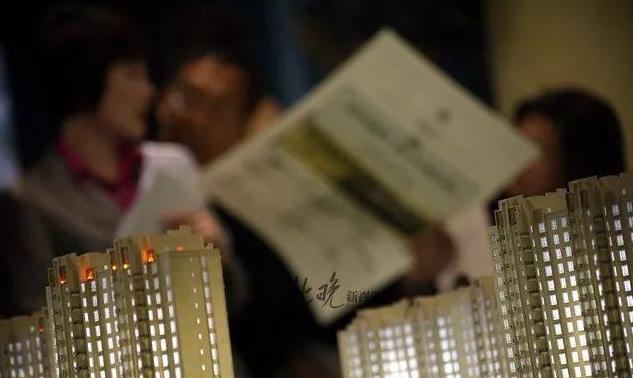 这可能是80年代最挣钱的生意!人山人海只为张门票……