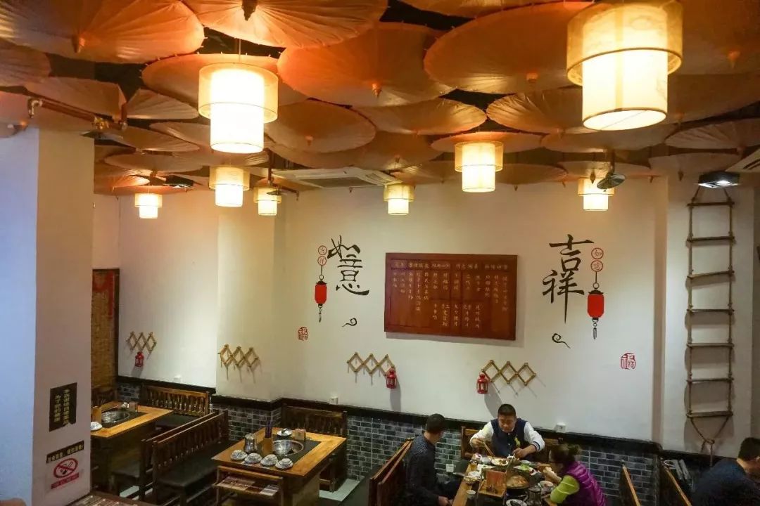 重庆火锅前十强十大必点菜,冬天重庆南山火锅推荐