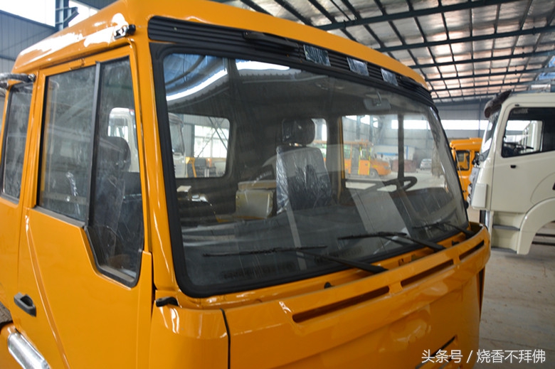 大公司走出来的随州手艺人，红岩金刚杰狮驾驶室一小时装一台