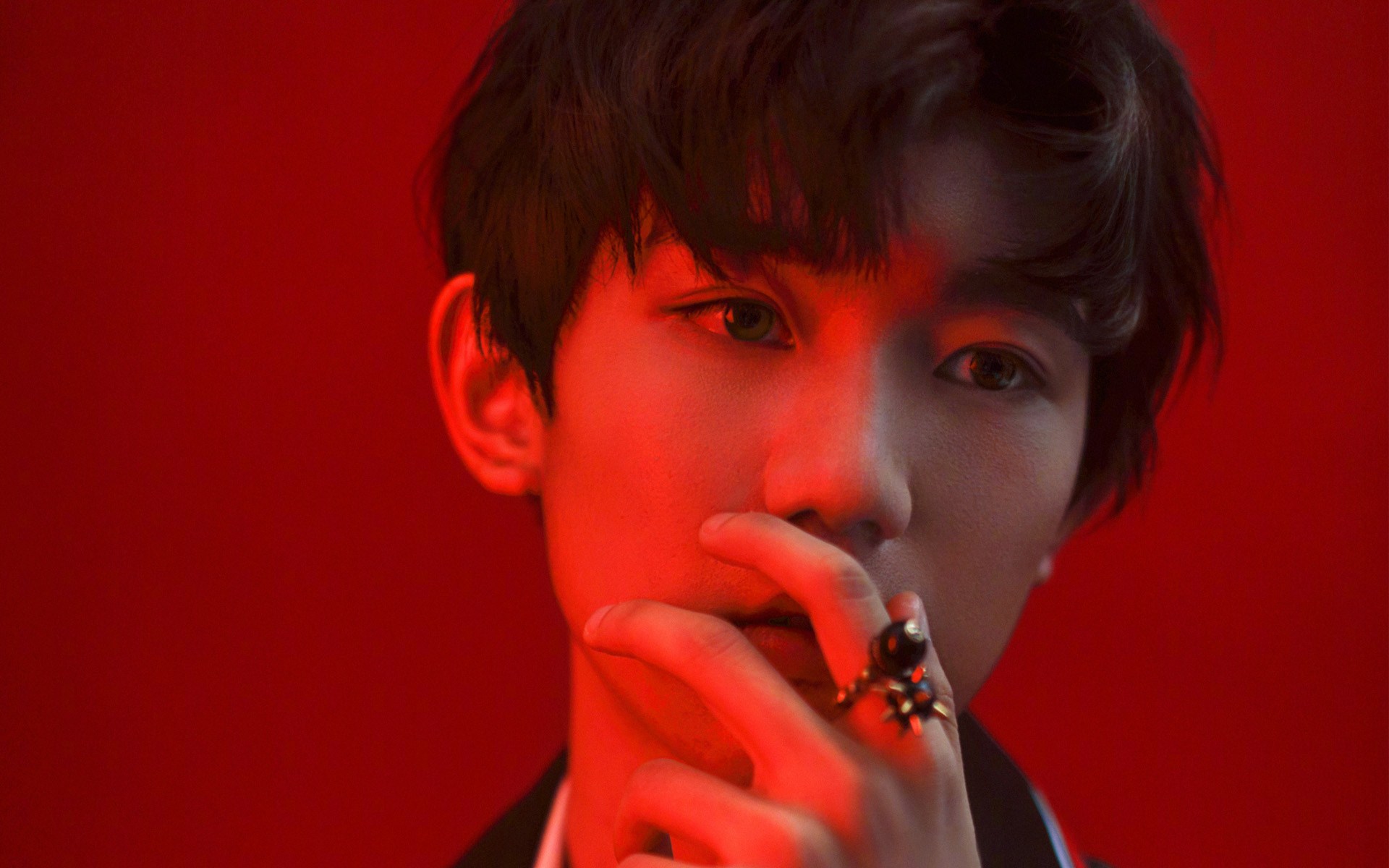 看了王俊凯王源千玺最近露额头的照片，撩妹能力max，女友粉暴涨