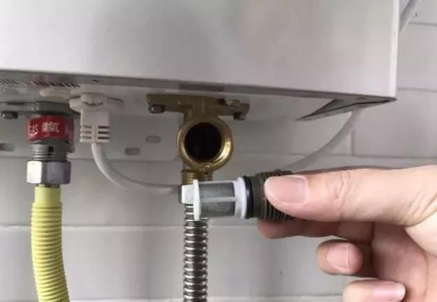 燃气热水器防冻措施,燃气热水器天冷了怎么防冻