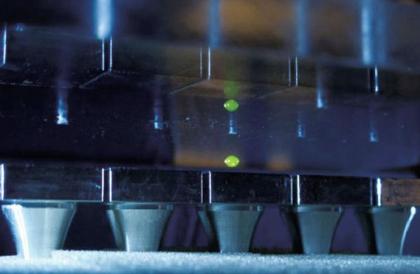 高频声波可以使巨大物体摆脱重力,怎么用声波悬浮物体