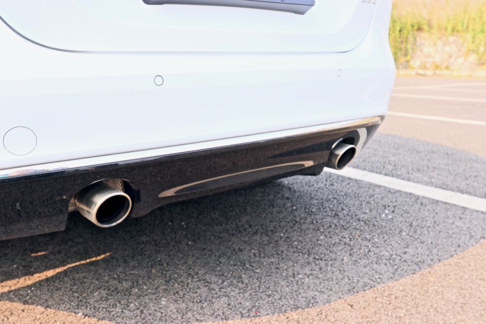 第一视角试驾新款捷豹xel,捷豹xel试驾第一视角低配版