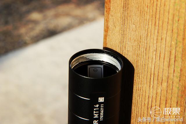 强光家用手电筒远射超亮,照明超远强光手电