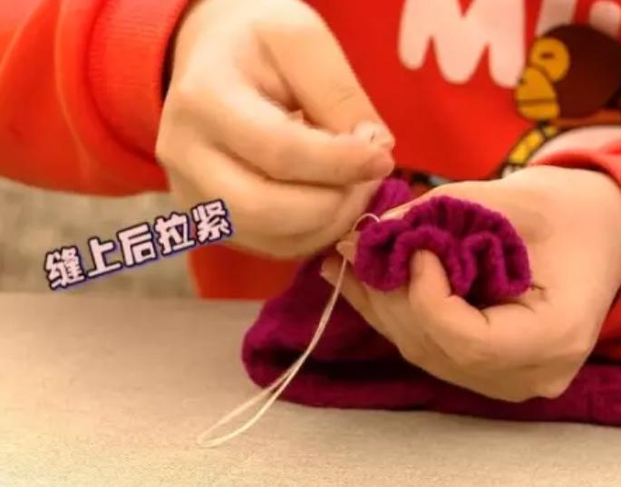 怎样把松出的毛衣袖口恢复原样,毛衣袖口松了怎么办小妙招