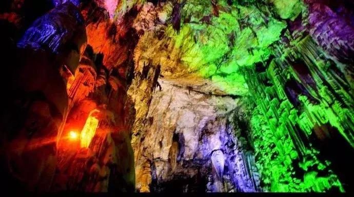 成都到贵州游玩的景点推荐理由,从成都到贵州旅游攻略自由行