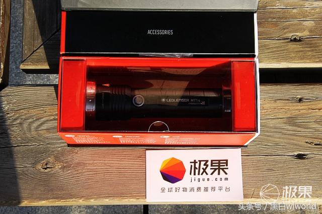 强光家用手电筒远射超亮,照明超远强光手电