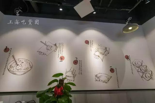 魔都最漂亮的公交,魔都最好吃的小吃一条街