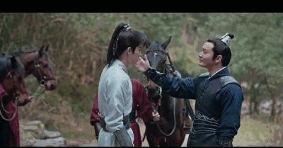 近视的明星不戴眼镜怎么拍戏,近视眼明星怎么拍戏