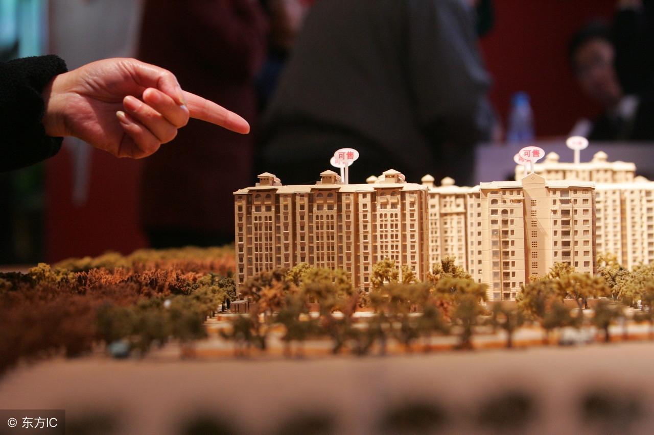 卖房和卖车哪个工作好做,现在做汽车销售好还是房产销售好