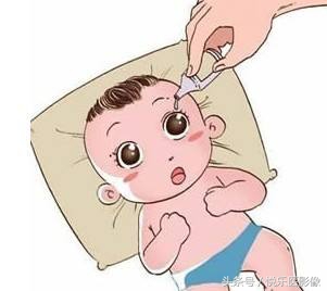 如何给新生儿滴眼药水视频教程,怎么给新生宝宝点眼药水