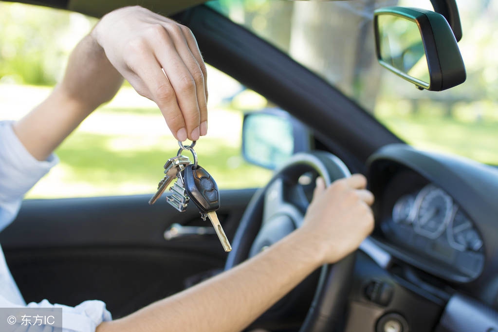 婆婆：生孩子你们不管，买车买房又不出钱，现在想来享福？没门！