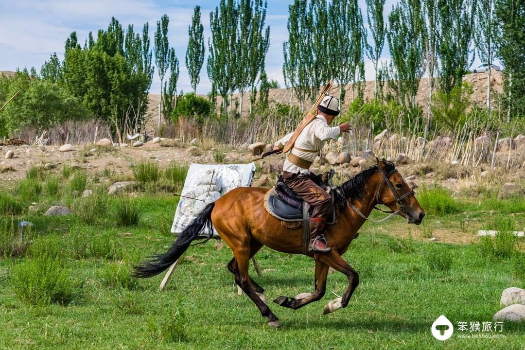 这里曾是中国领土，被誉为「中亚瑞士」，游客3天拿到电子签