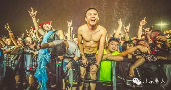 音乐节如果不够浪,怎么能看到我的摇滚魂