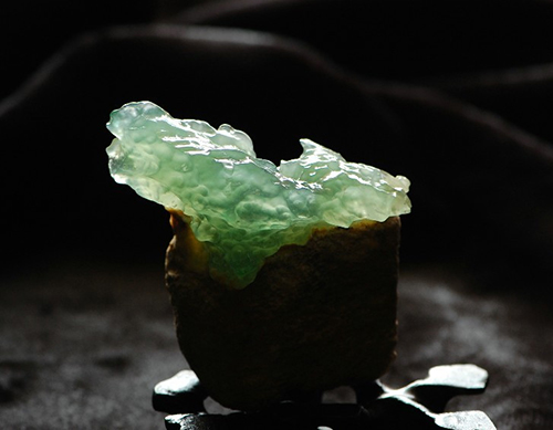 翡翠高货原石欣赏,高货帝王绿翡翠原石欣赏