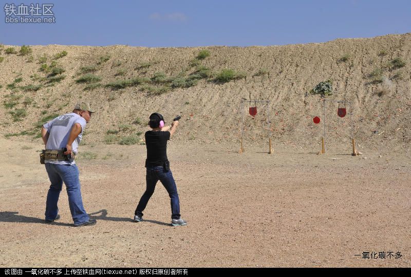 26岁女汉子苦练20年武功越战越勇,女汉子练枪视频