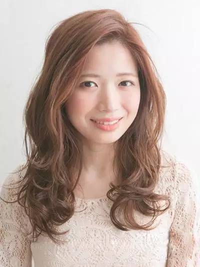 编发三股辫慢动作,编发最简单的三股