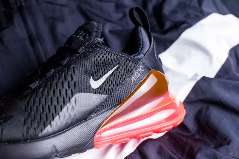 max270气垫测评,airmax270气垫多重可以踩开