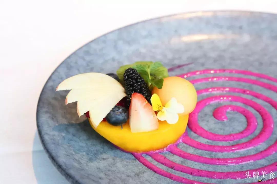 在艺术馆里吃饭是一种怎样的体验,在美术馆里面吃料理