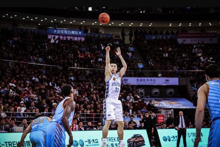 新疆队爆冷失利视频,李秋平新疆队亚当斯