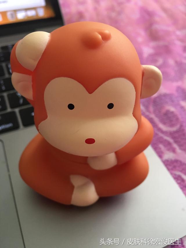 脸颊鸡皮肤显得脸色很难看,鸡皮肤太丑怎么办啊