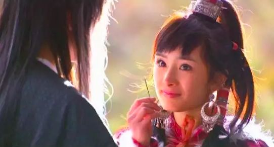 杨幂说熬夜要用多少钱的化妆品,杨幂用的护肤品品牌