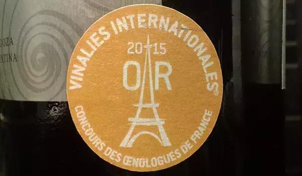 葡萄酒怎么从外观辨别好坏,怎样判断葡萄酒的好坏