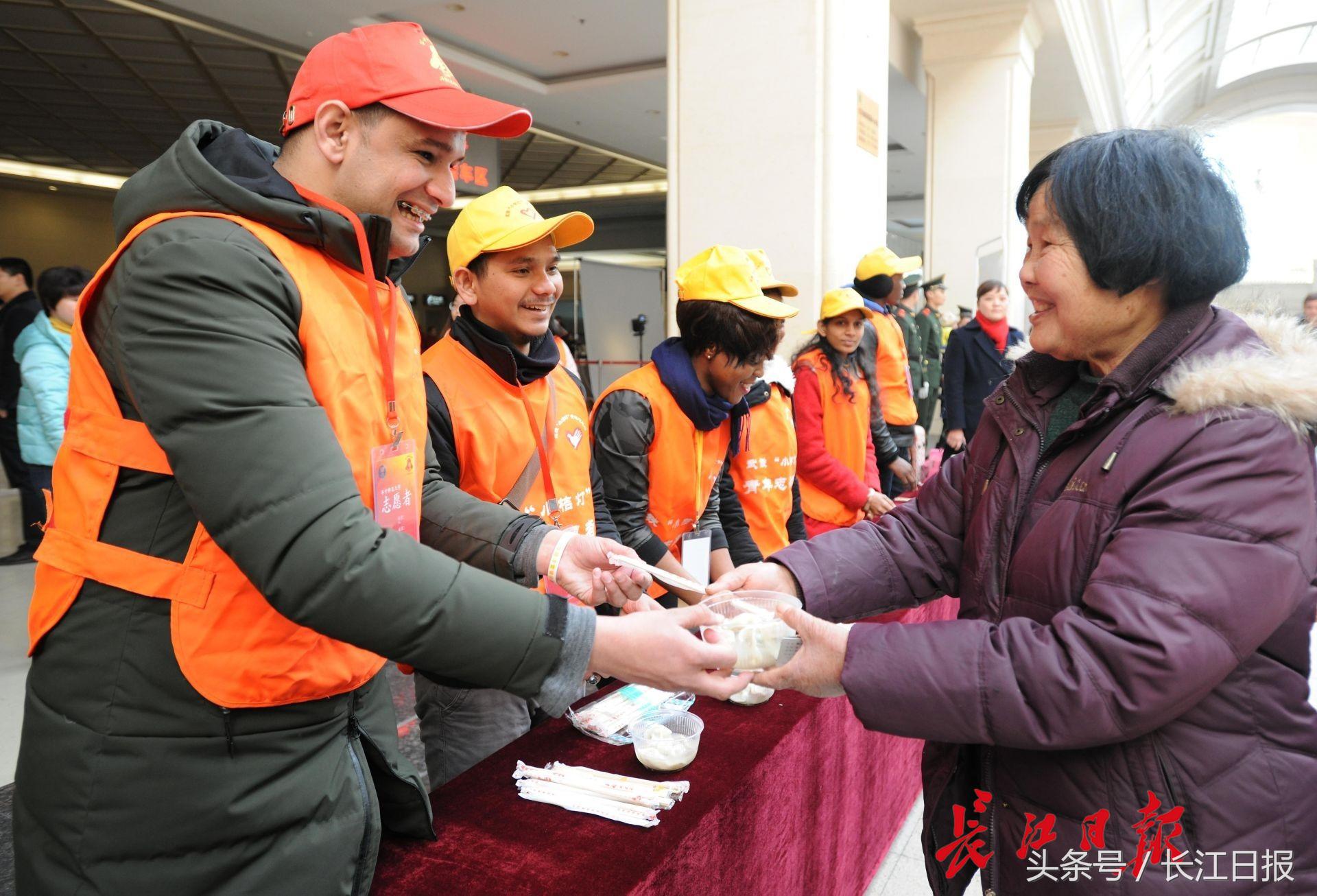 武汉杨泗港双层公路悬索大桥,武汉第一座斜拉桥