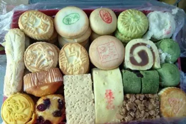 零食北京烤鸭哪个才是儿时的味道,北京带回来的北京特产烤鸭如何弄