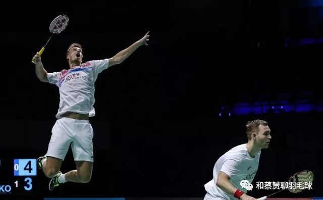 保护踝关节防崴脚,怎么训练踝关节力量防止崴脚