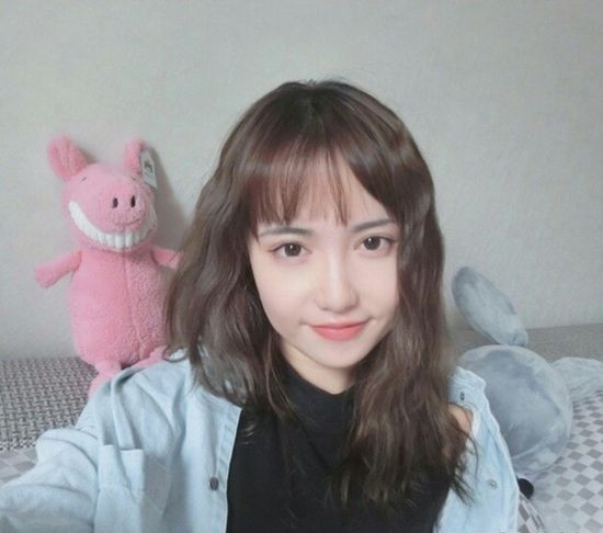 圆脸发际线后移怎么修饰脸型,适合圆脸方脸修饰脸型女生的发型