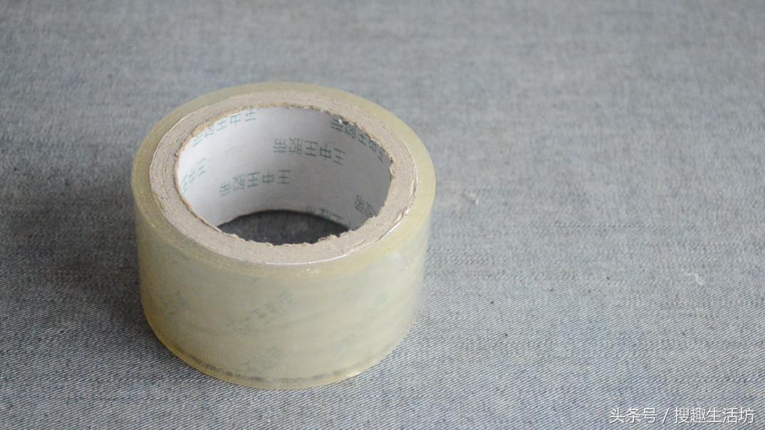 手撕胶带的正确方法和技巧,学会这个小窍门徒手撕胶带更简单