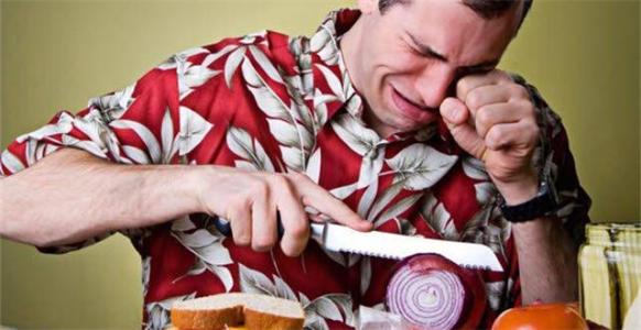 洋葱辣眼睛对眼睛有什么危害,洋葱辣眼睛怎么治疗