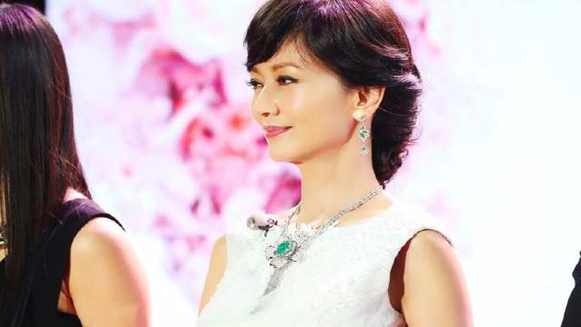 九十年代香港女星的今昔对比,美人迟暮的视频