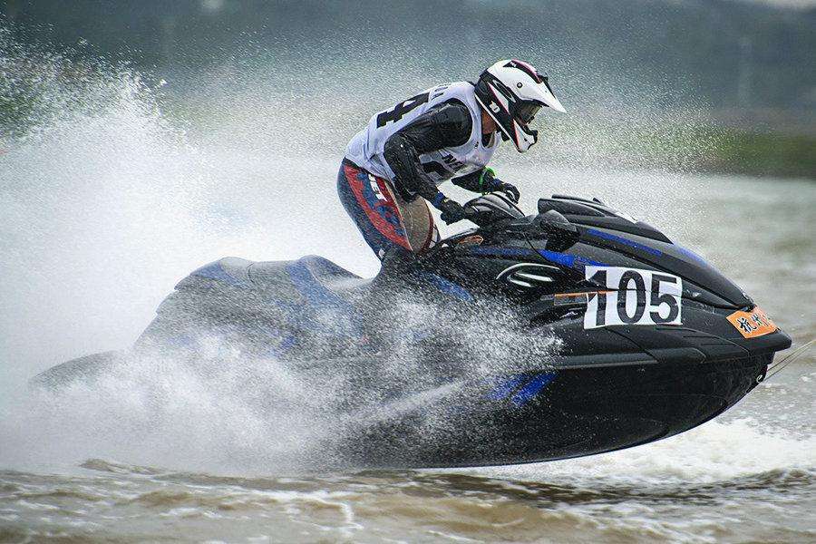 可以轻松开8090时速的摩托,海上可以骑摩托吗