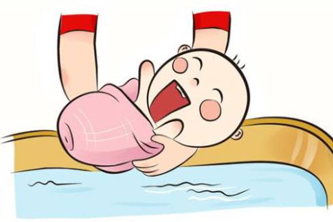 新生儿宝宝有三样东西不能碰,新生儿这10个部位不能碰