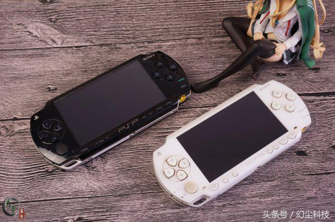 已经淘汰的游戏手机,psp游戏机还值得入手吗