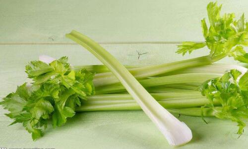 脂溢性皮炎能吃木耳吗,吃木耳会加重皮肤病吗