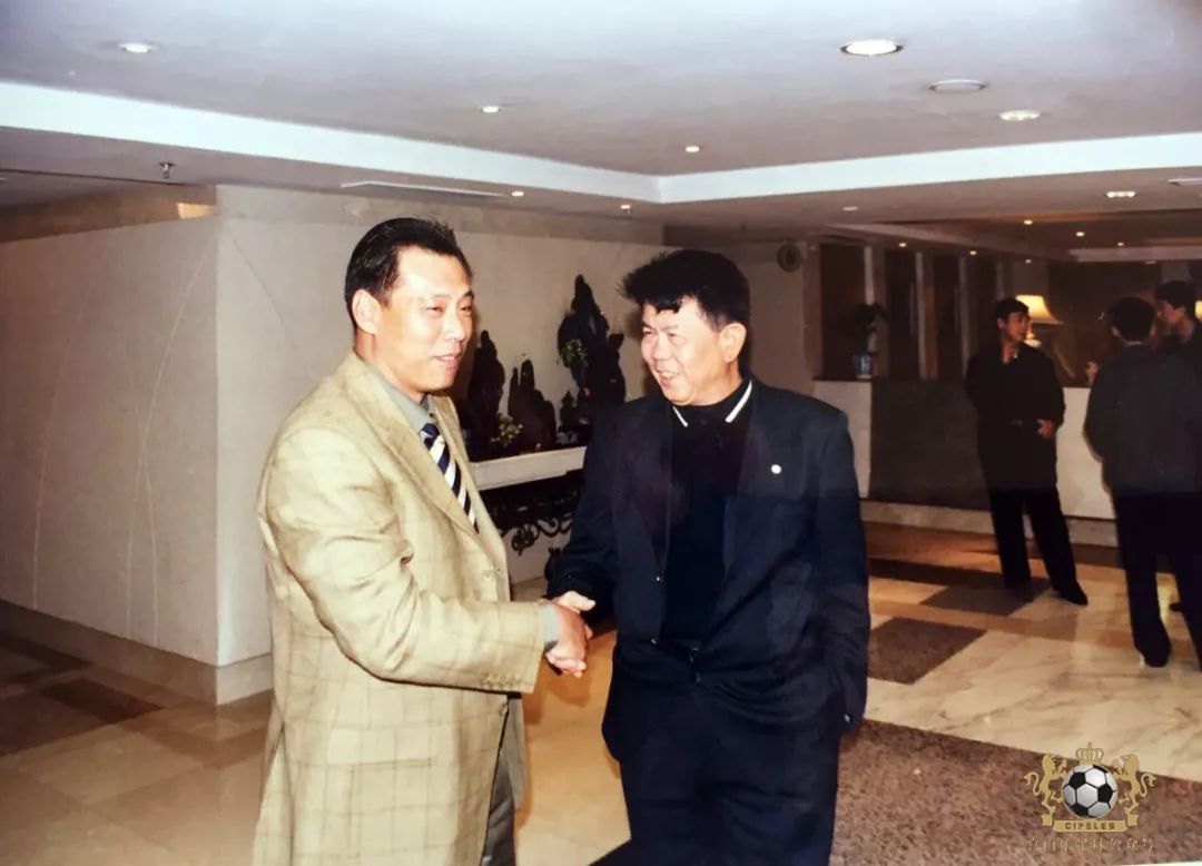 津门足球双百颂图片,津门足球双百颂签售会